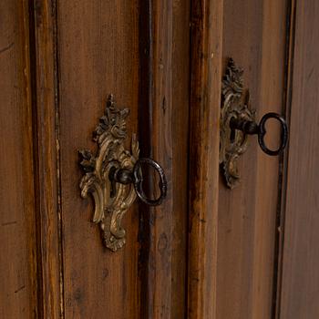 Skåp, 1700-talets mitt.