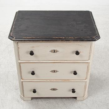A dresser, end of the 19th century.