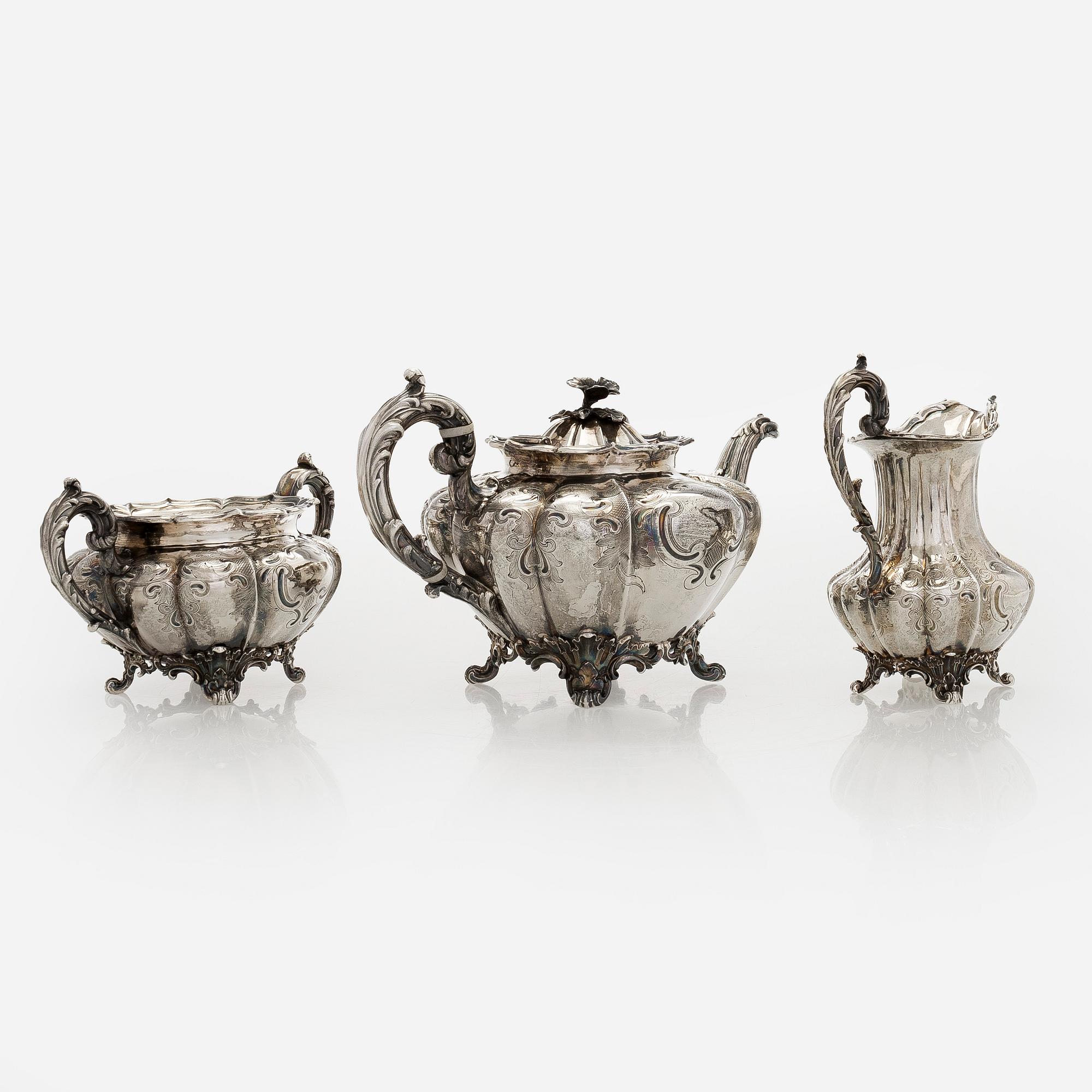 Edward, Edward junior, John & William Barnard, a 3-piece sterling silver tea service, London 1837.