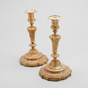 LJUSSTAKAR, ett par, gulmetall, 1800-tal.