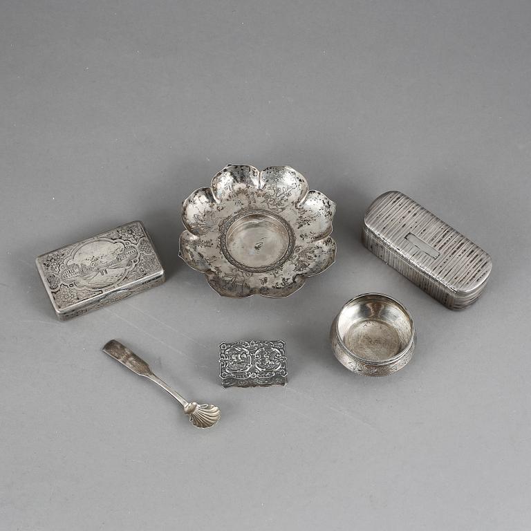 PARTI SILVER, 5 delar, olika nationaliteter, bla Ryssland och Kina, 18-1900-tal. Total vikt ca 350 g.