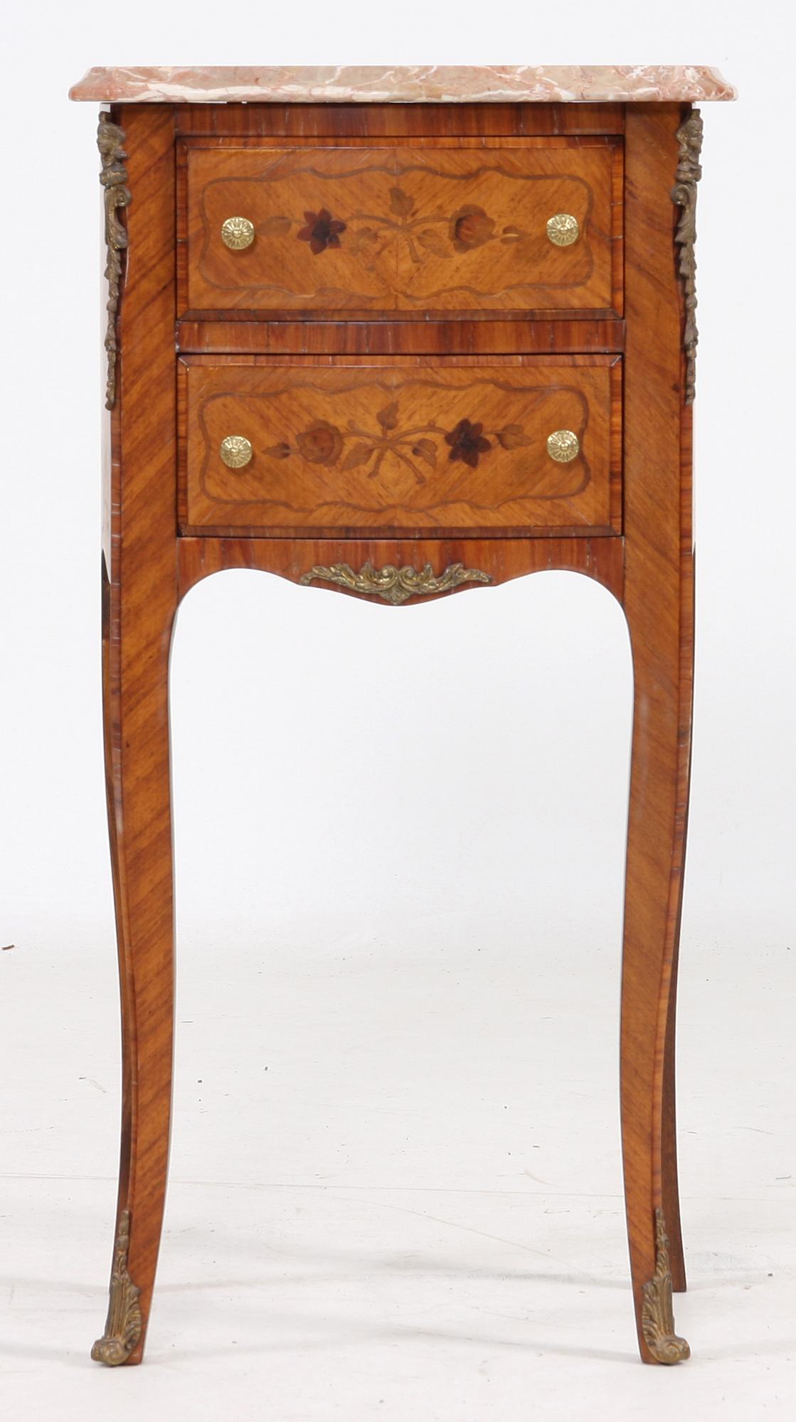 SÄNGBORD, rokokostil, 1900-tal.