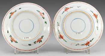 A set of two famille verte dishes, Qing dynasty, Kangxi (1662-1722).