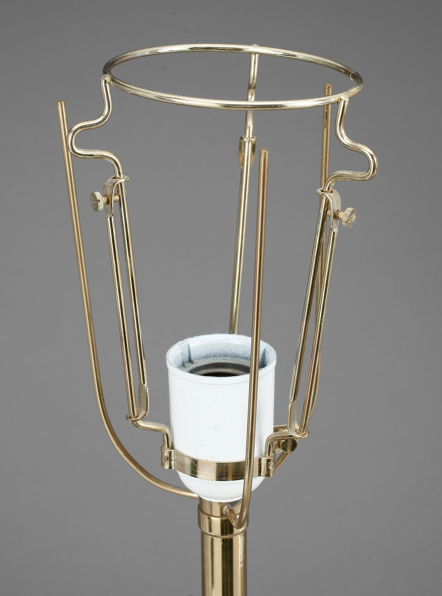 BORDSLAMPA, modellnummer 2466, Josef Frank, Firma Svenskt Tenn.