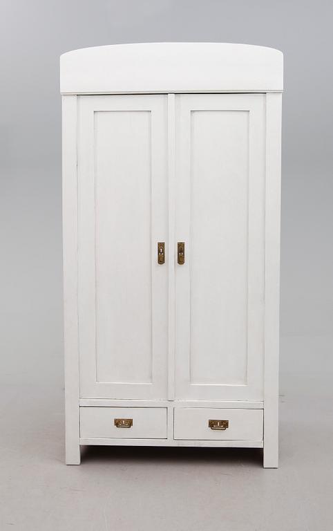 KLÄDSKÅP, 1900-talets början.