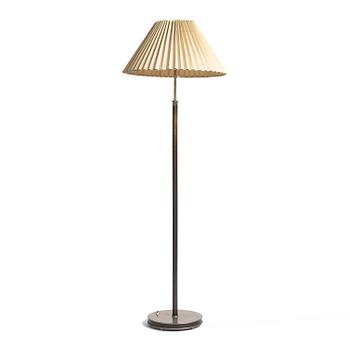 265. Josef Frank, golvlampa, modell "G 2148", Firma Svenskt Tenn, 1930-40-tal.