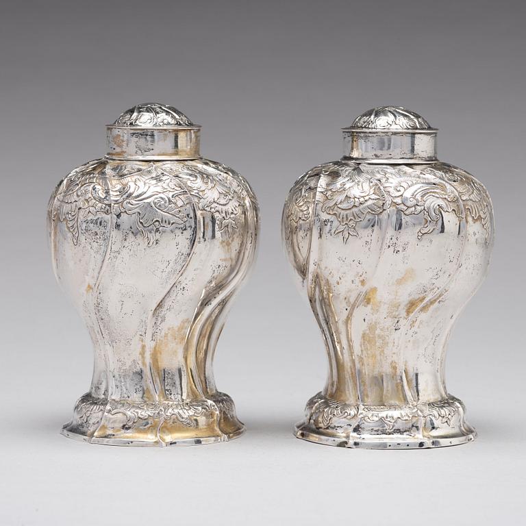 A pair of Russian 18th century silver tea-caddies, unidentified makers mark, Moscow.