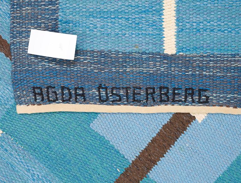 CARPET. Flat weave. 254,5 x 158,5 cm. Signed AÖ and  AGDA ÖSTERBERG at the back.