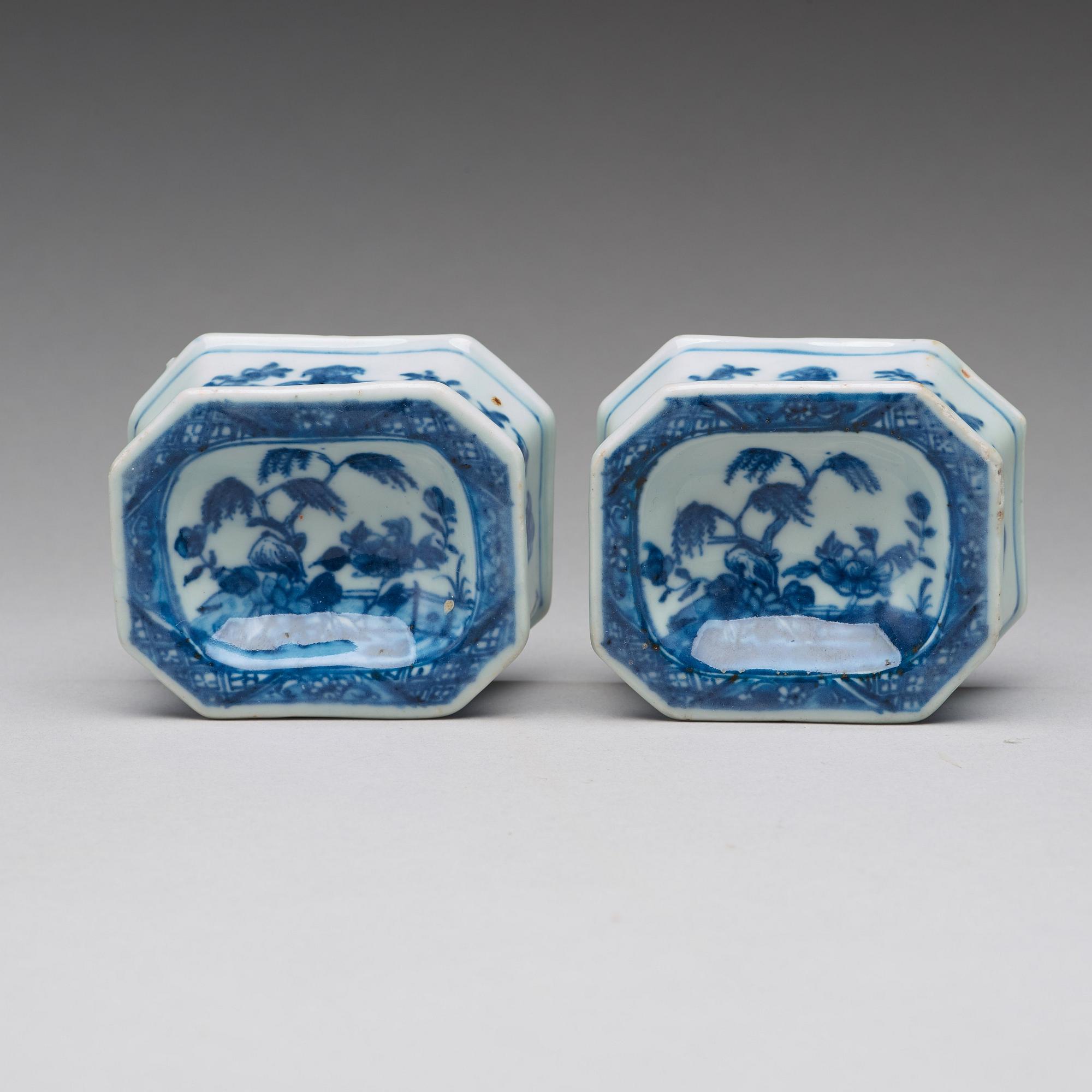 SALTKAR, ett par, kompaniporslin. Qingdynastin, Qianlong (1736-95).