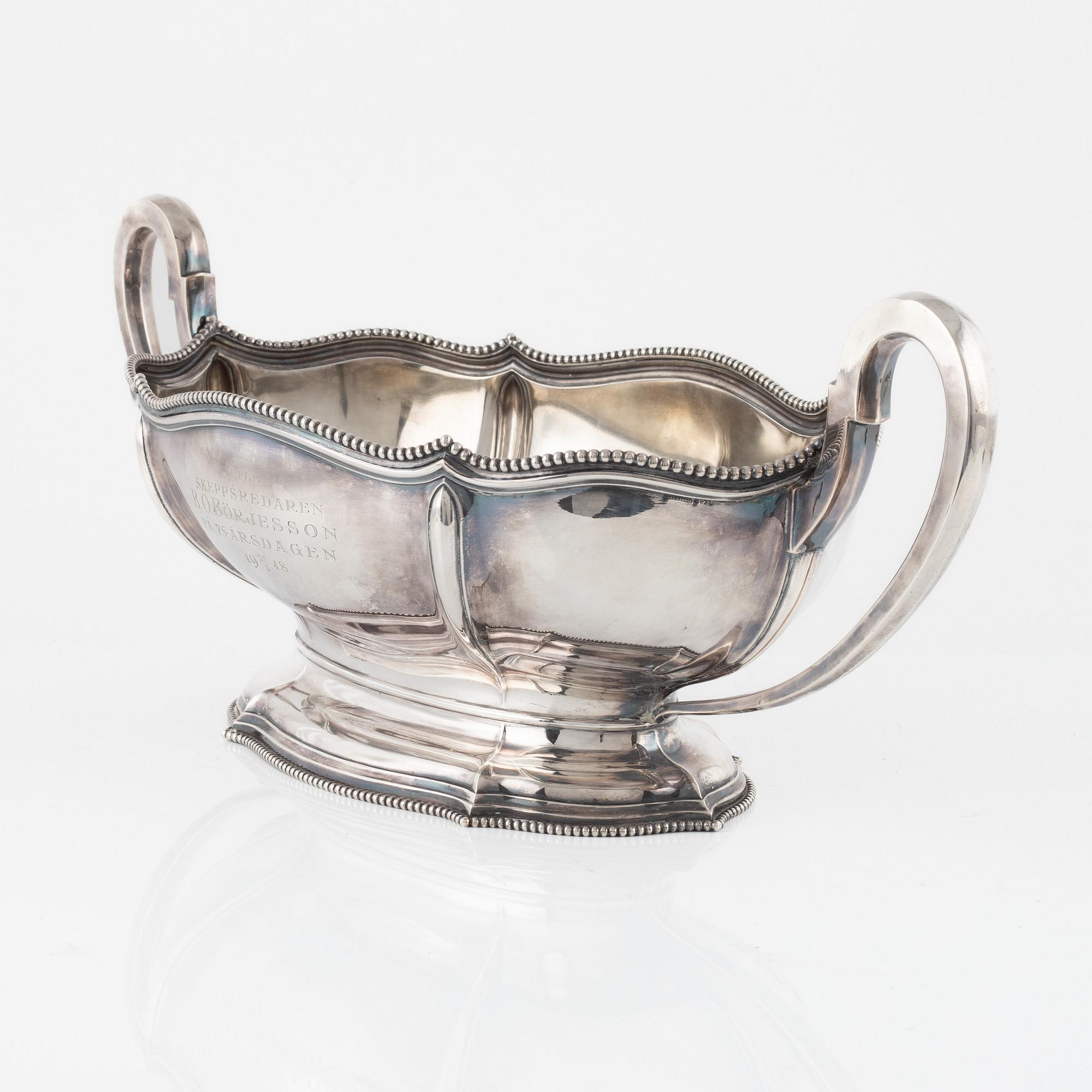 A silver jardiniere, Axel Larson, Helsingborg, 1916.