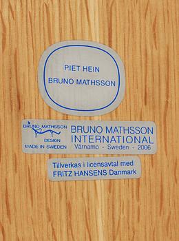 MATBORD, "Superelips", Bruno Mathsson och Piet Hein för Fritz Hansen och Mathson International AB.