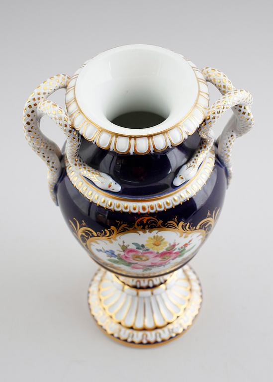 VAS, porslin, Meissen, 1900-talets mitt.