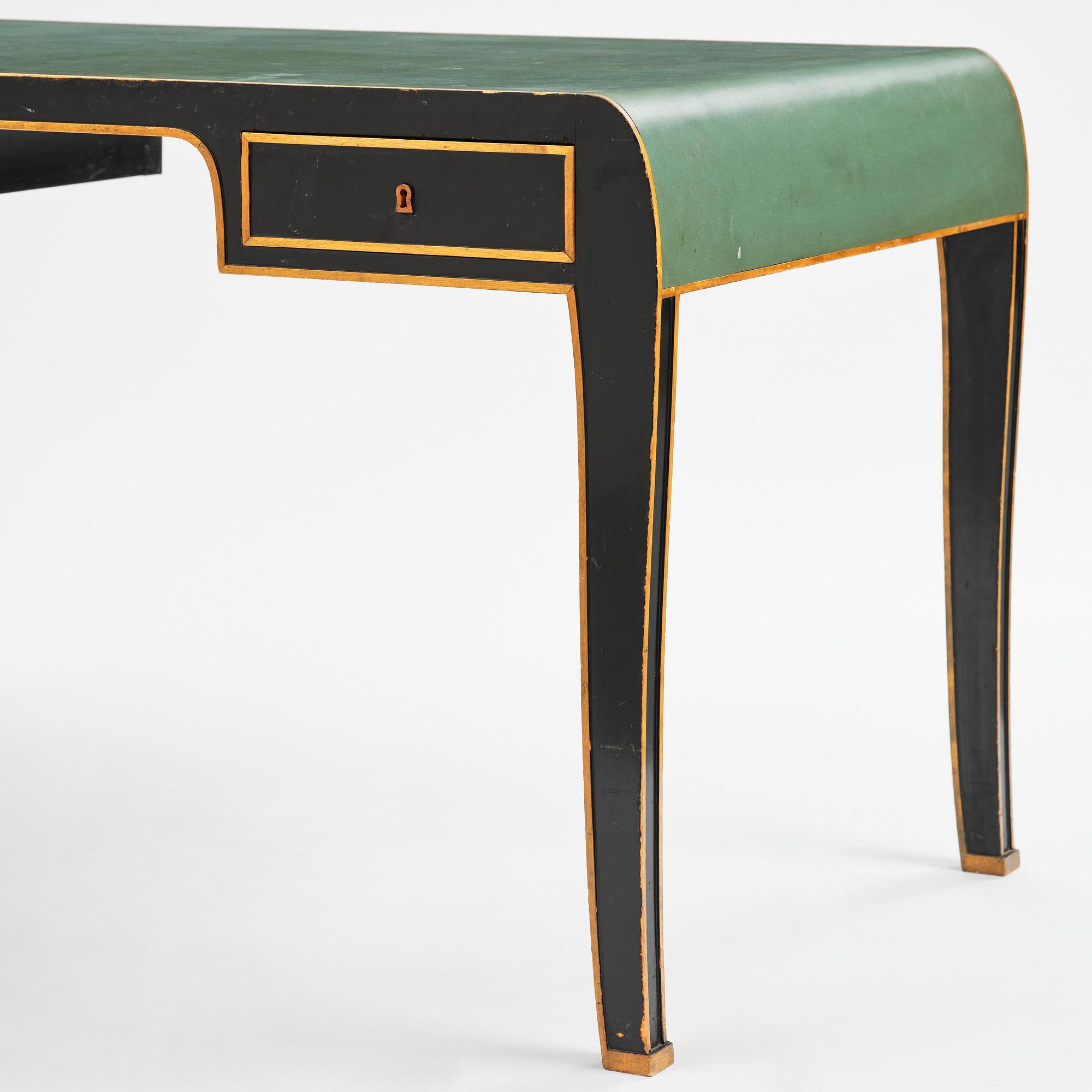 Carl Hörvik, a Swedish Grace desk, Nordiska Kompaniet, for Les Arts Décoratifs Suédois, Paris, 1928.