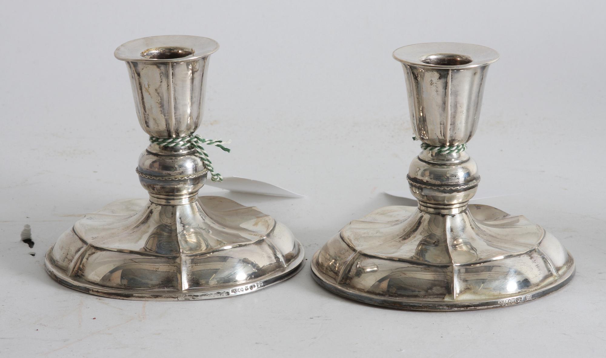LJUSSTAKAR, ett par, silver, rokokostil. 1954.