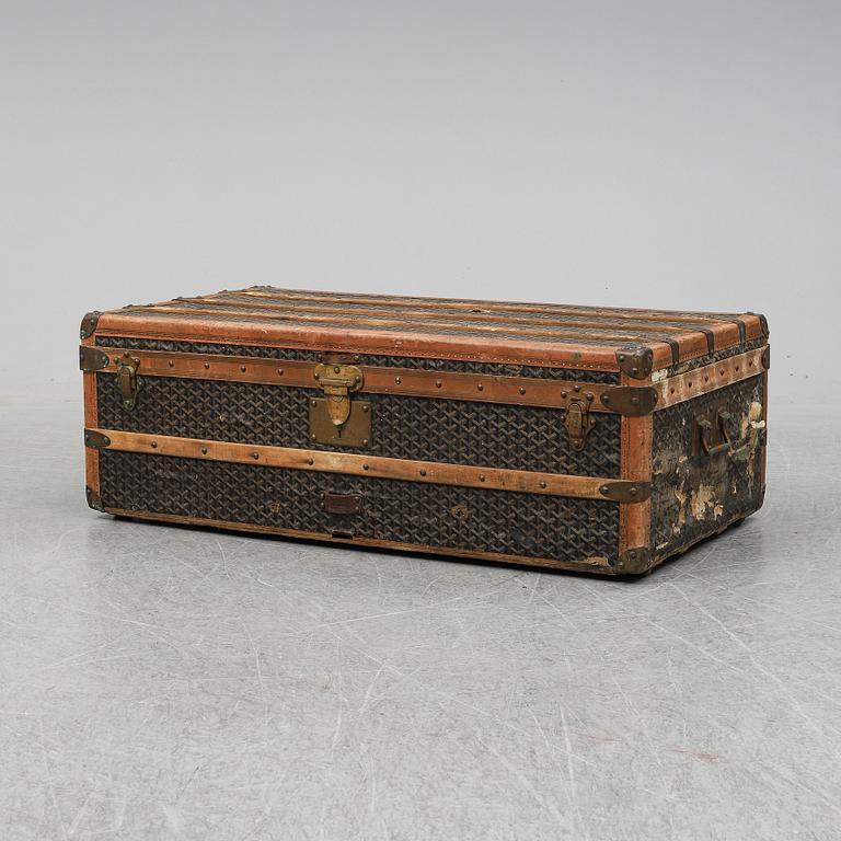 A Goyard vintage trunk from around 1900.