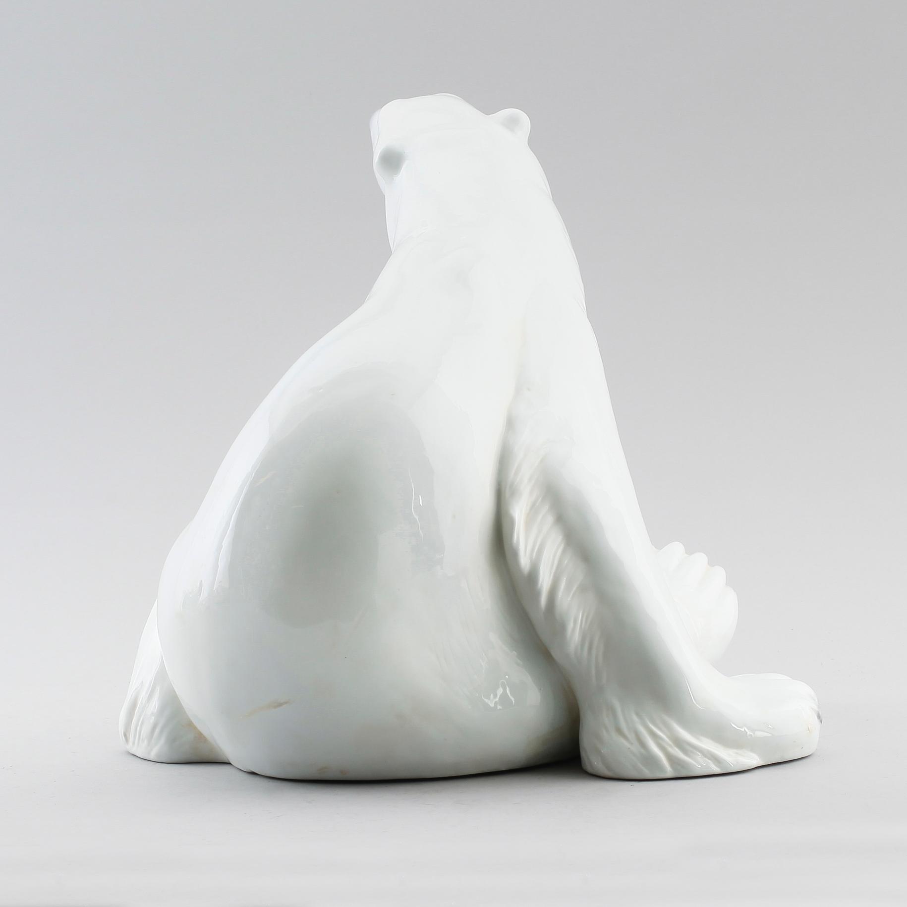 FIGURIN, porslin, Niels Nielsen, Bing & Gröndahl. 1900-talets andra hälft.