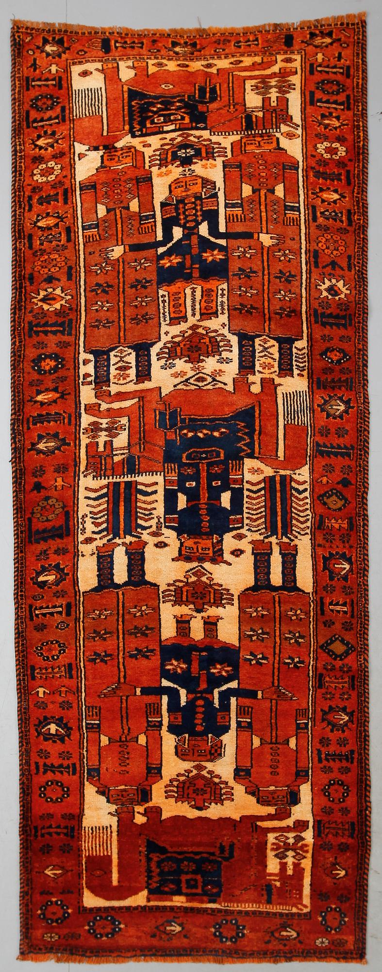 MATTA, Shiraz, 336 x 128 cm.