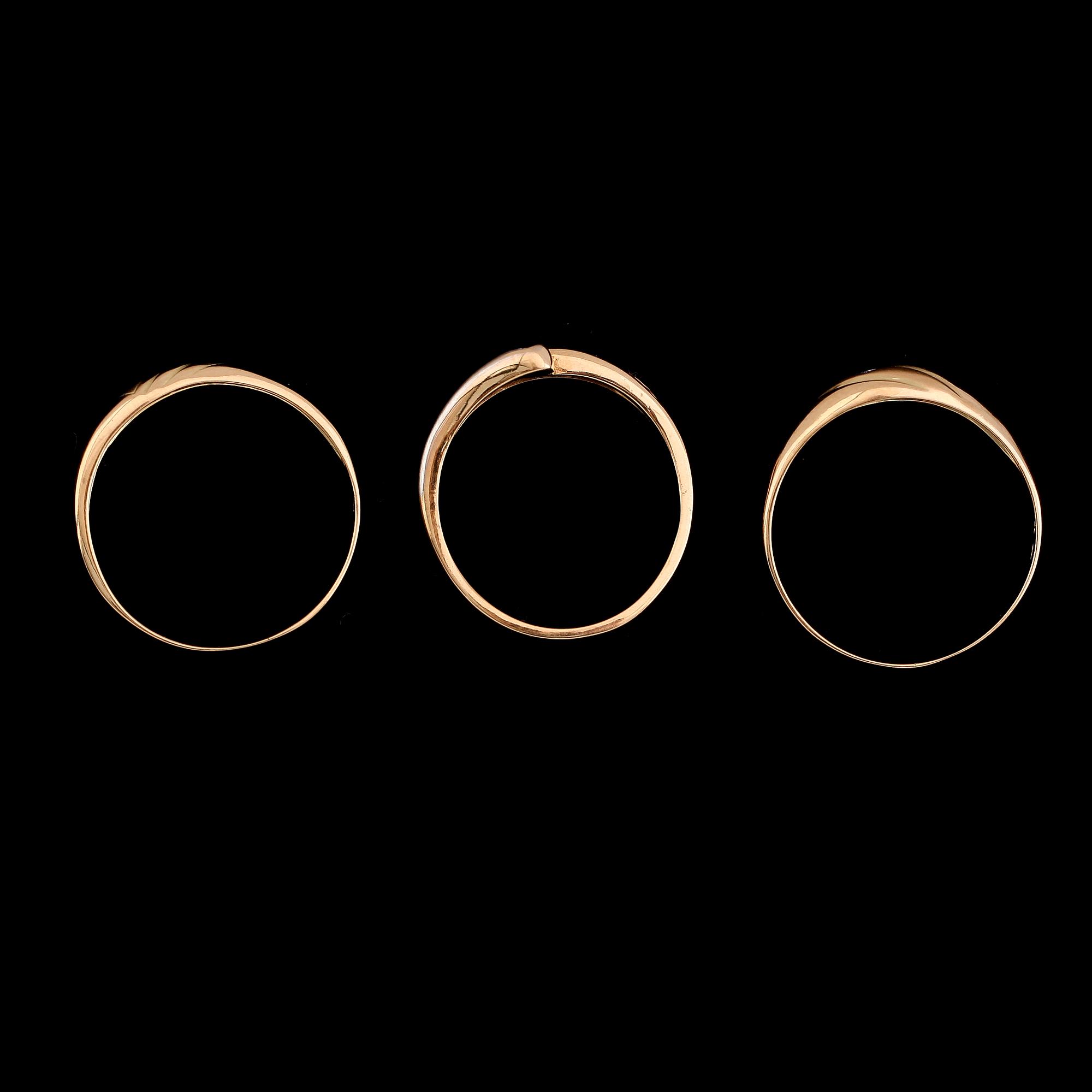 RINGAR, 3 st, 18 k guld med små diamanter, 1900-talets andra hälft. Vikt ca 4 gram.