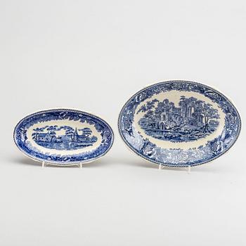 A Reinhard Richter 53 pcs Masema dinner service for Arabia.