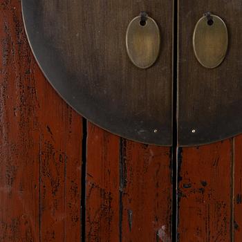 A Chinese cabinet, 20th century.