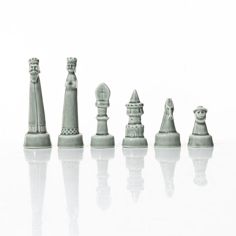 Sven Wejsfelt, a set of 33 stoneware chess pieces, Gustavsberg Studio 1964.