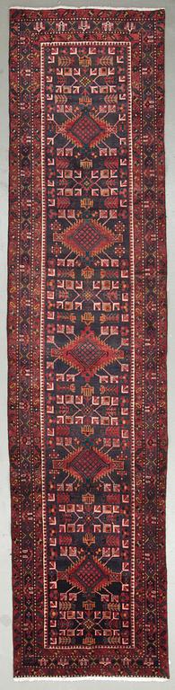 GALLERIMATTA, Meshkin/Azerbajdzjan. Ca 440x103 cm.