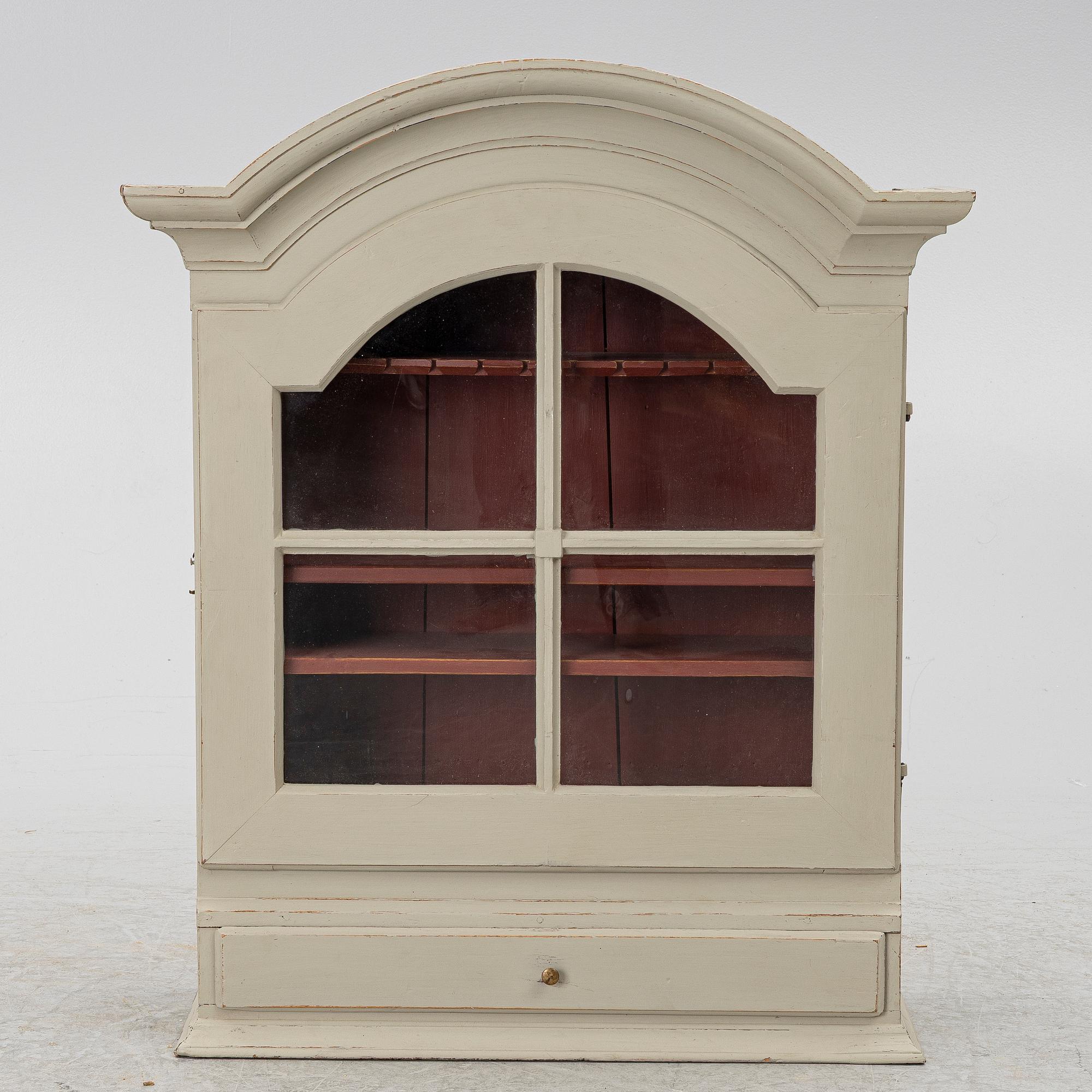 Wall cabinet, early 19th century.
