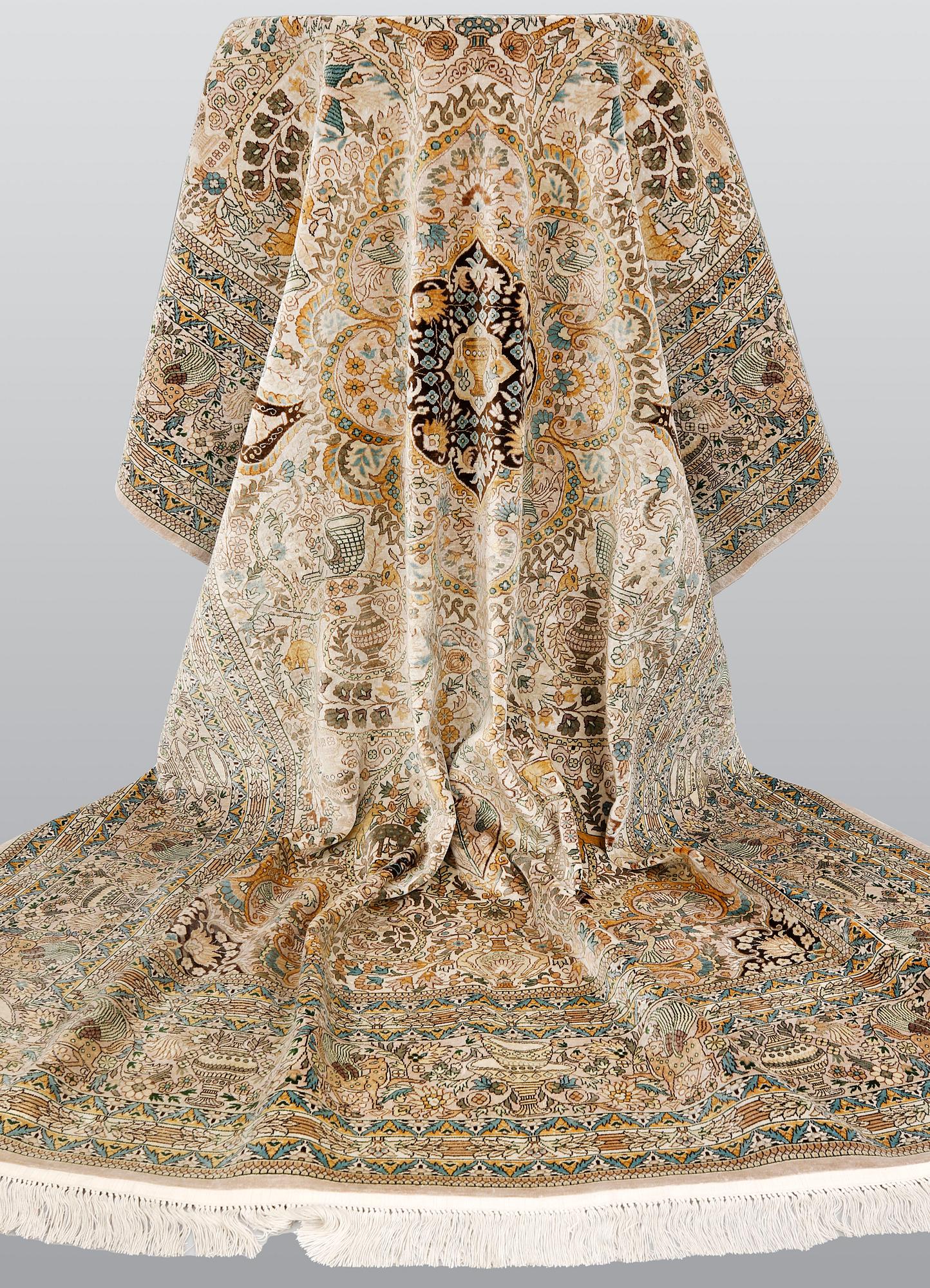A pictoral orientalisk rug, ca 246 x 156 cm.
