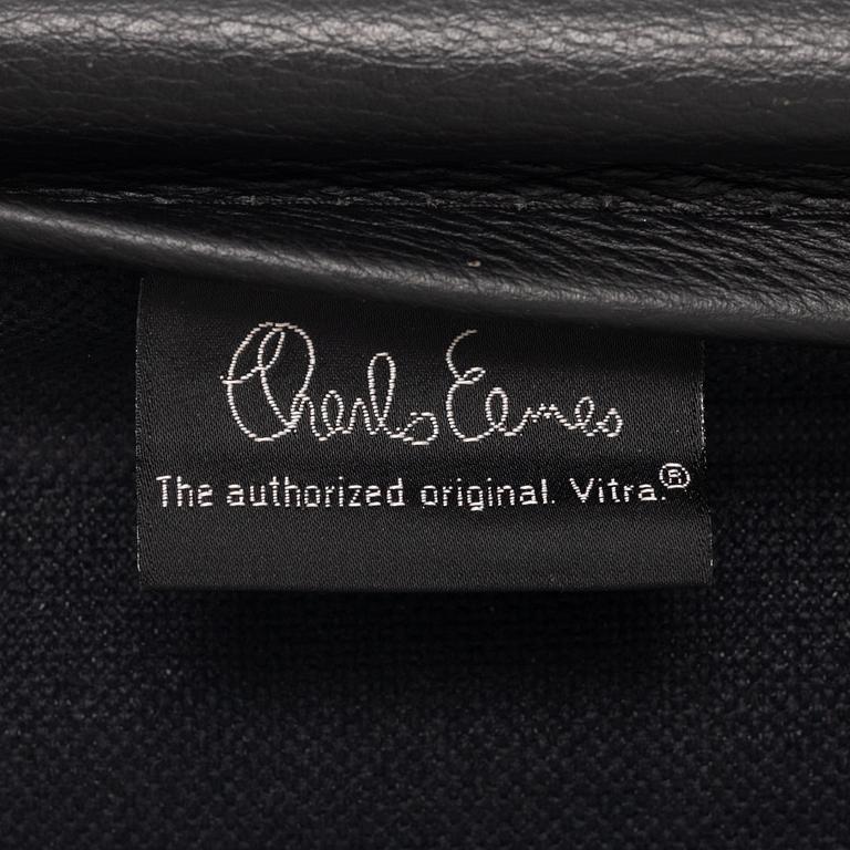 Charles & Ray Eames, office chair, "EA117", Vitra.
