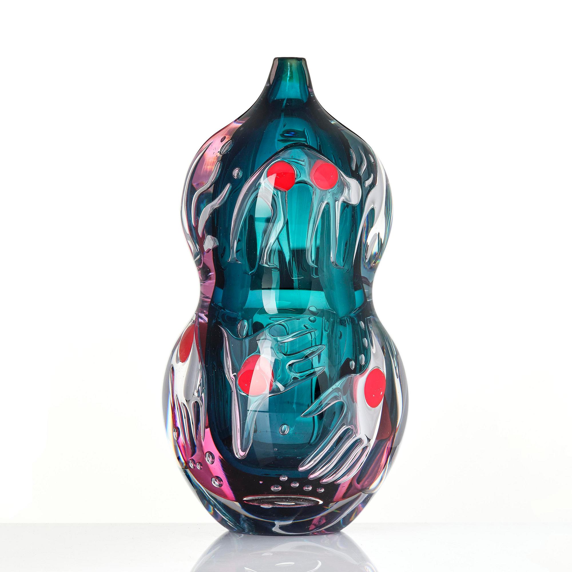 Peter Hermansson, a unique ariel glass vase, Örsjö, Sweden 2012.