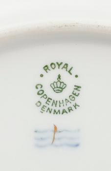 TALLRIKAR, 1 par, porslin, Royal Copenhagen, 1900-talets andra hälft.