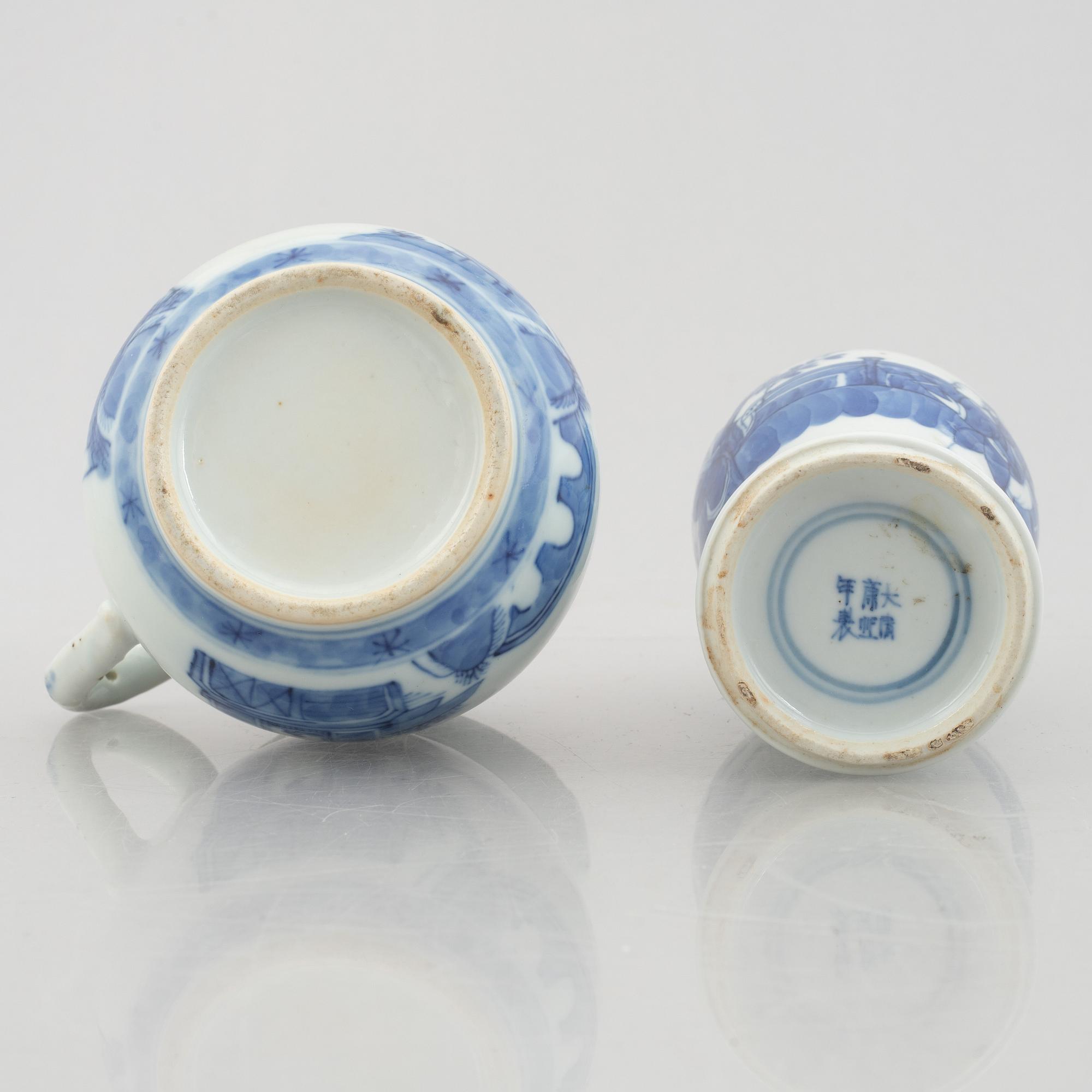 Six pieces of blue and white porcelain, China, Qing dynasty, late 18th-19th century.