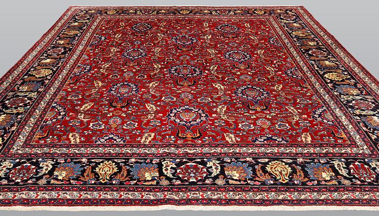 Matta, Old Bidjar, ca 316 x 306 cm.