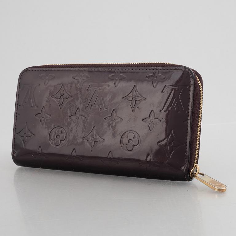 Louis Vuitton, wallet, "Zippy", 2007.