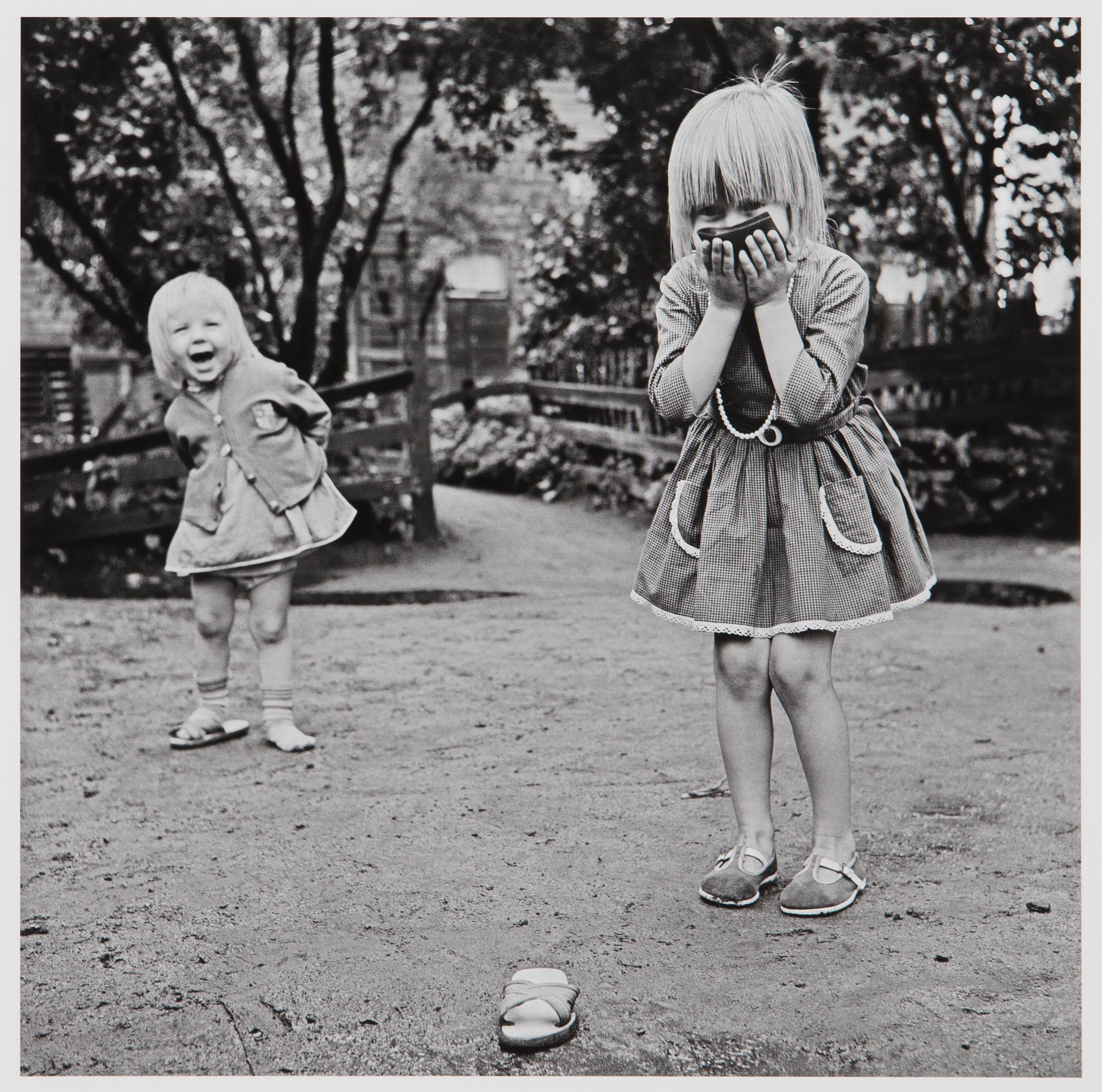 Ismo Hölttö, "Gräsviksvillorna, Helsingfors 1965".