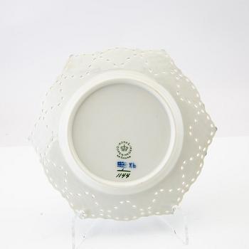 Plates, 7 pcs, "Musselmalet, Helblonde", Royal Copenhagen, Denmark porcelain.