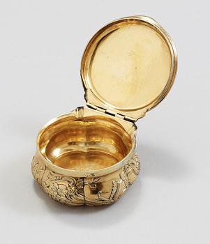 A Swedish 18th century silver-gilt snuff-box, makers mark of Kilian Kelson (Stockholm 1746-1771-).