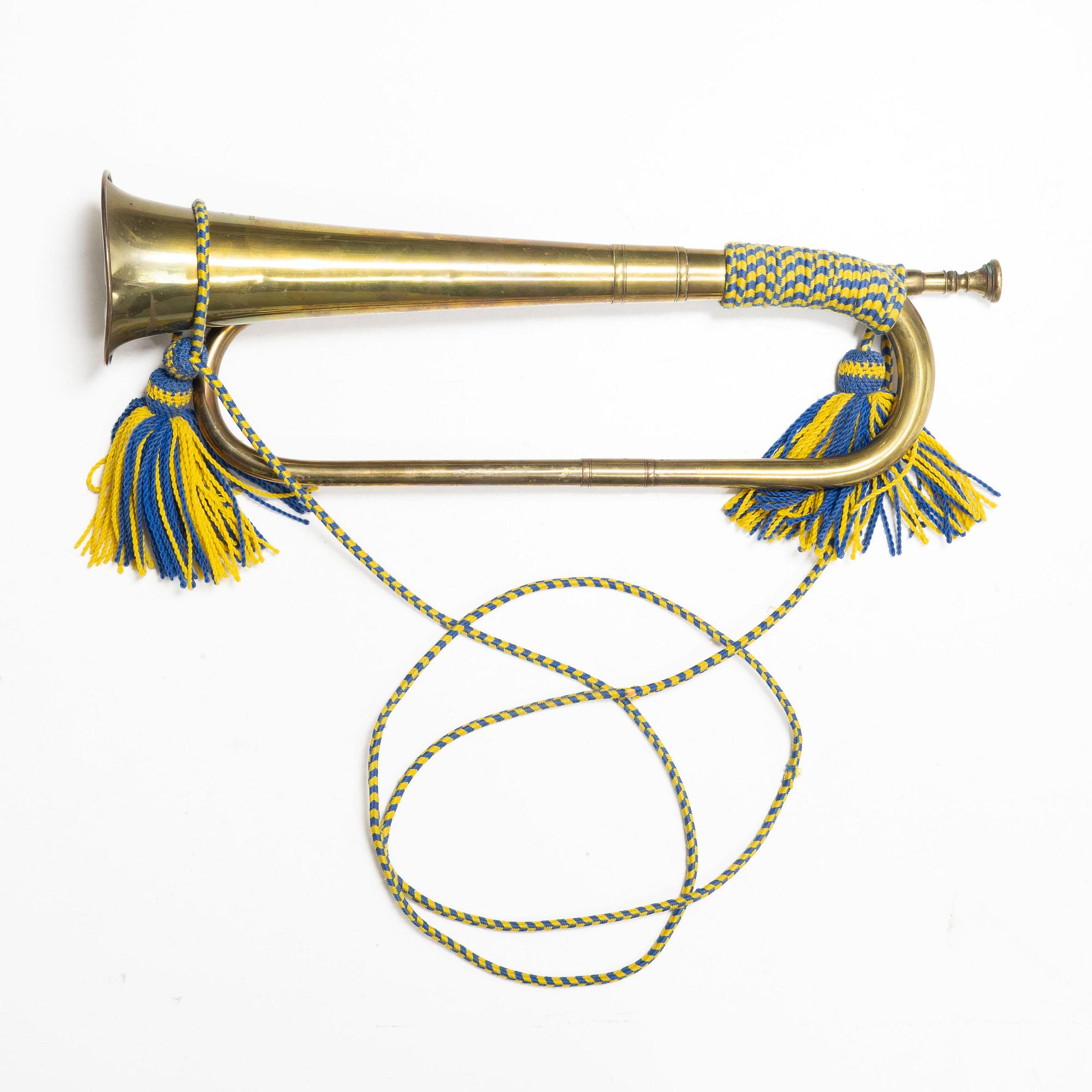 Signal trumpet, “True Sound”.