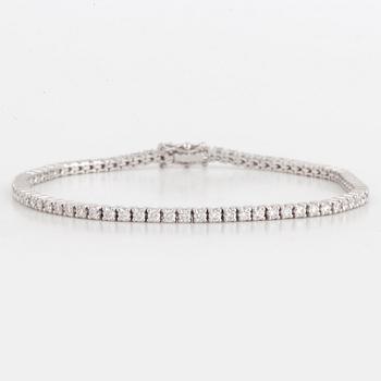 A circa 2,56 ct brilliant-cut diamond tennis bracelet.