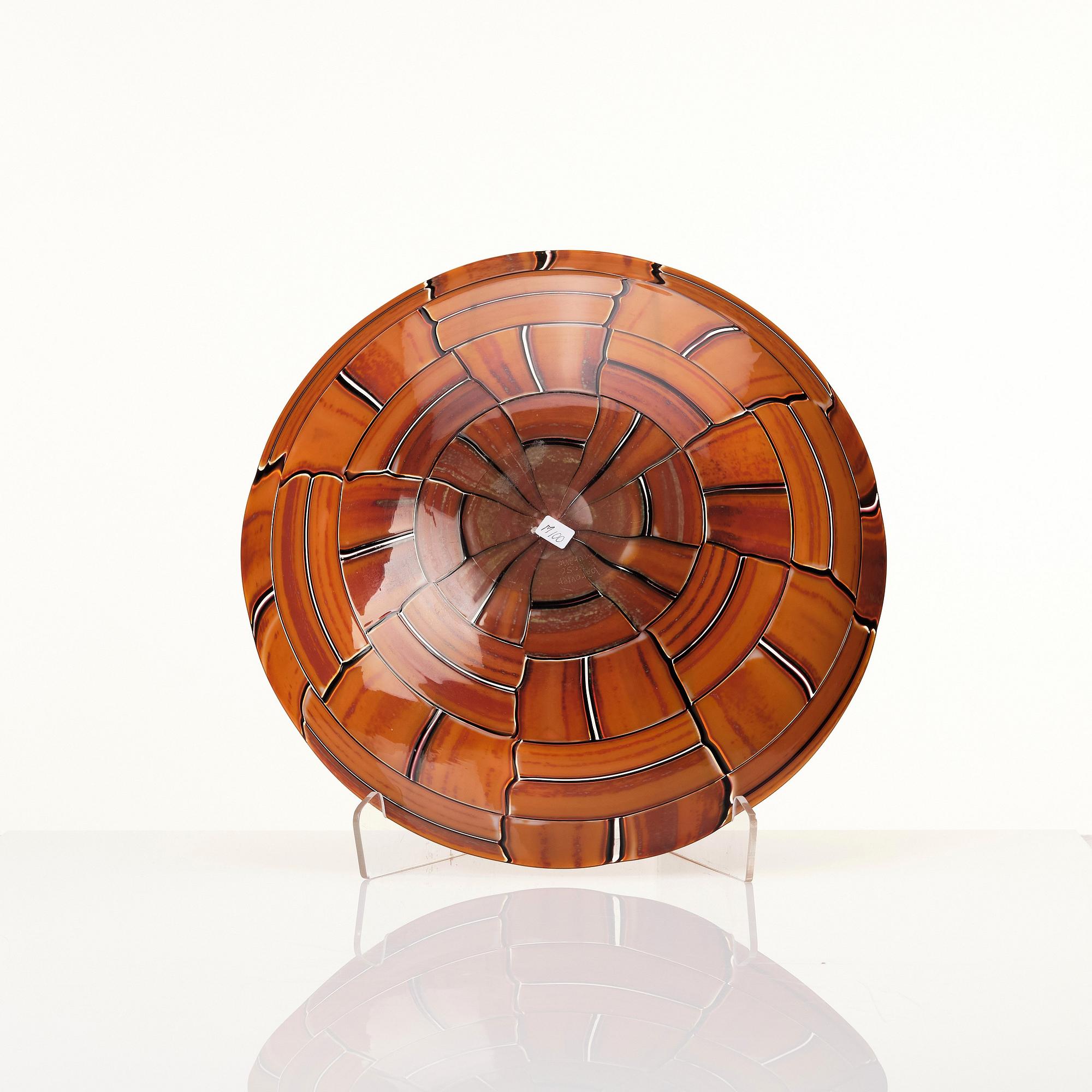Ercole Barovier, a 'Tessere ambra' dish and three plates, Barovier & Toso Murano Italy 1950-1960s.