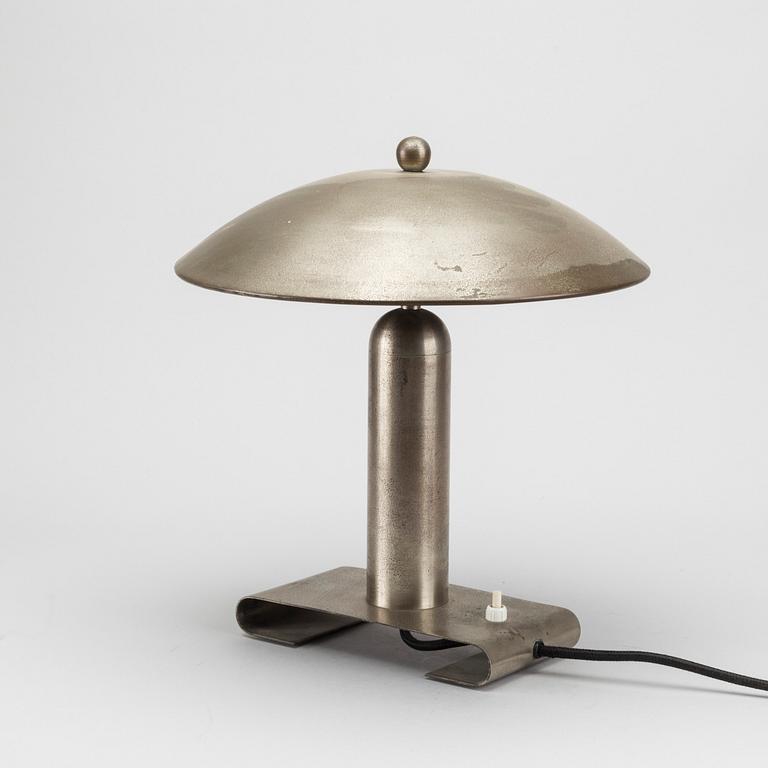 A 1940's table lamp.