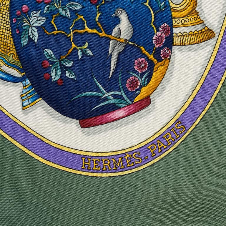 Hermès, scarf, "Qu'importe le flacon".