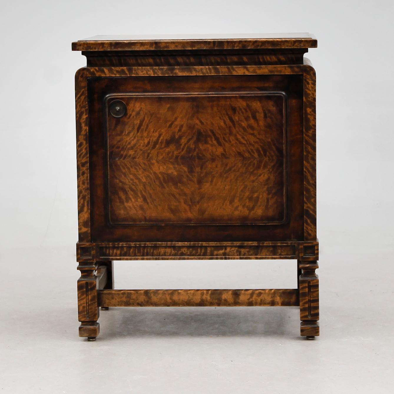 SÄNGBORD, art déco, 1900-talets första hälft.