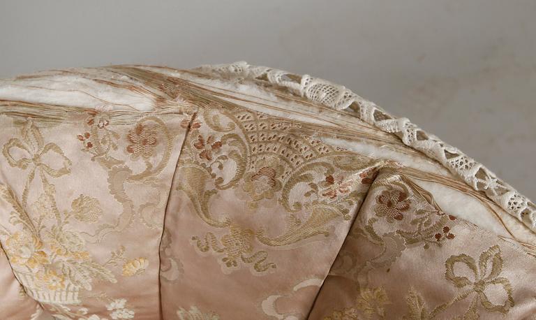 FÅTÖLJER, 1 par, sent 1800-tal.