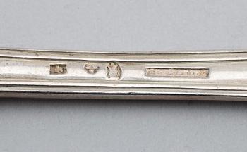 SKEDAR, 9 st, silver, 1900-talets första hälft. Total vikt ca 180 g.