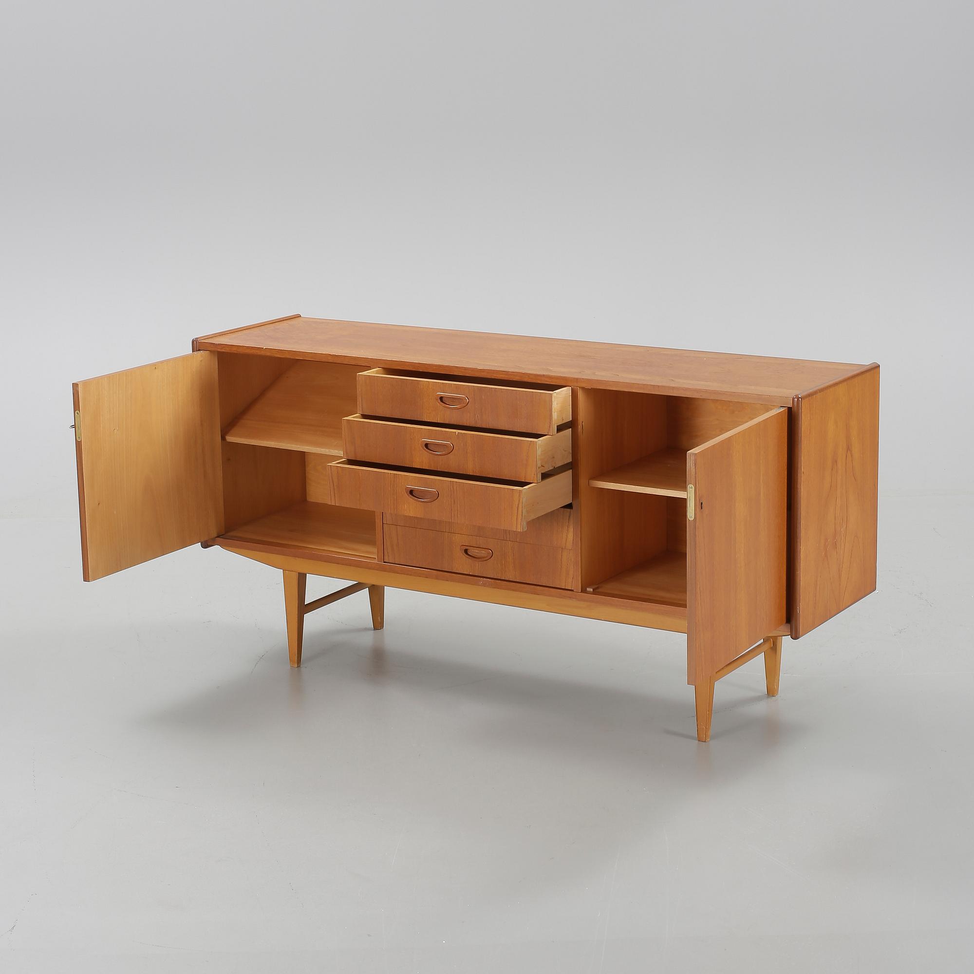 SIDEBOARD, 1960-tal.