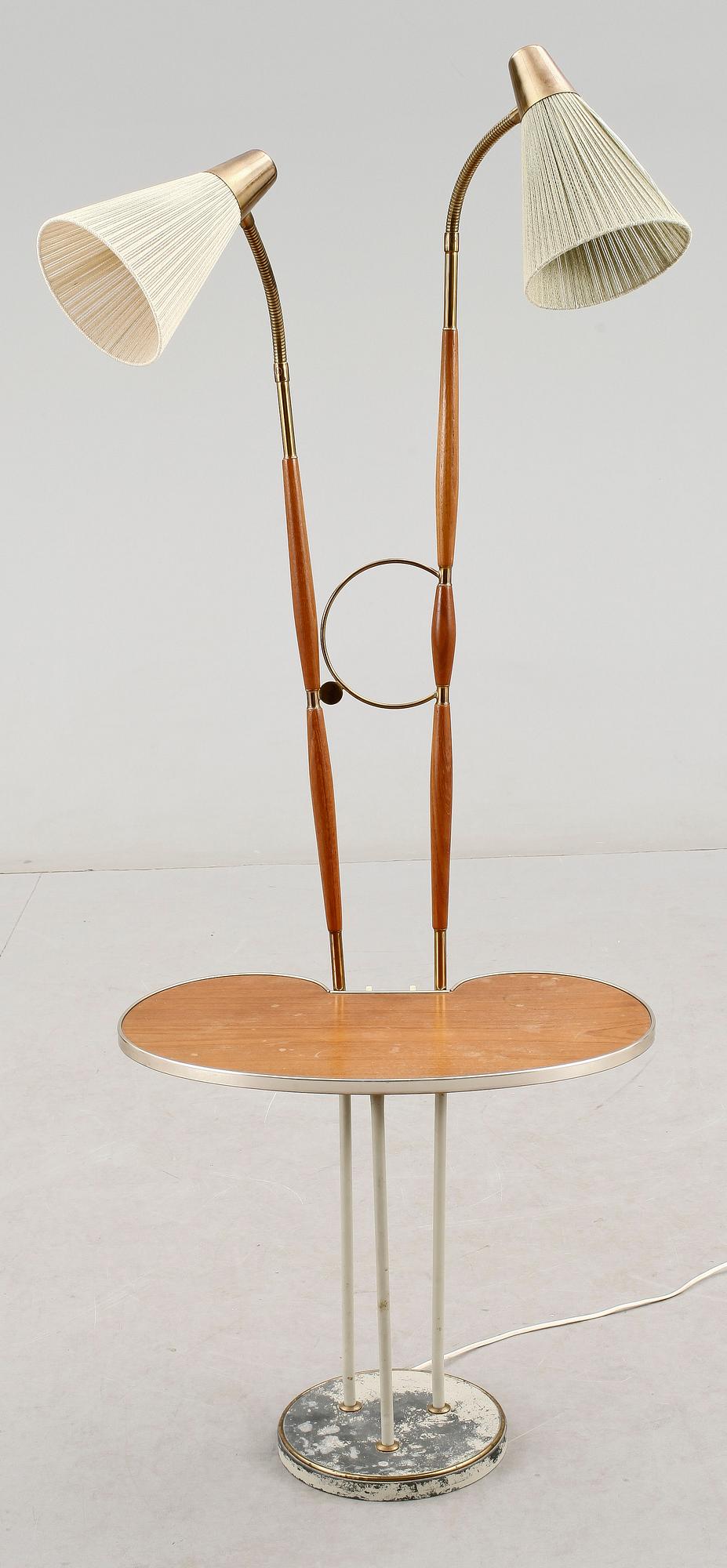 GOLVLAMPA med bord, 1950-tal.