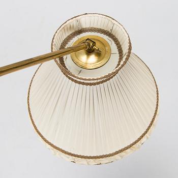 A mid-20th century wall light for Saariston Valaisin.