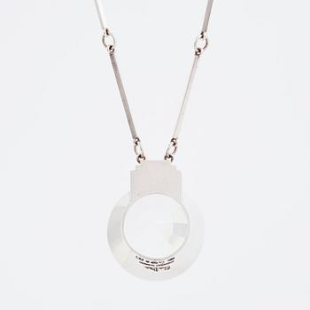 Wiwen Nilsson, hängsmycke sterlingsilver med bergkristall, Lund 1945.