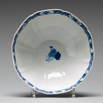 A blue and white bowl with immortals, Qing dynasty, Kangxi (1662-1722).